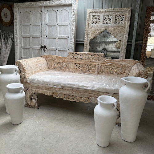 Carved Natural White Wash Daybed