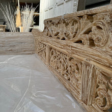 Load image into Gallery viewer, Carved Natural White Wash Daybed