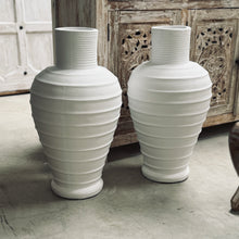 Load image into Gallery viewer, White Terracotta Ribbed Vase